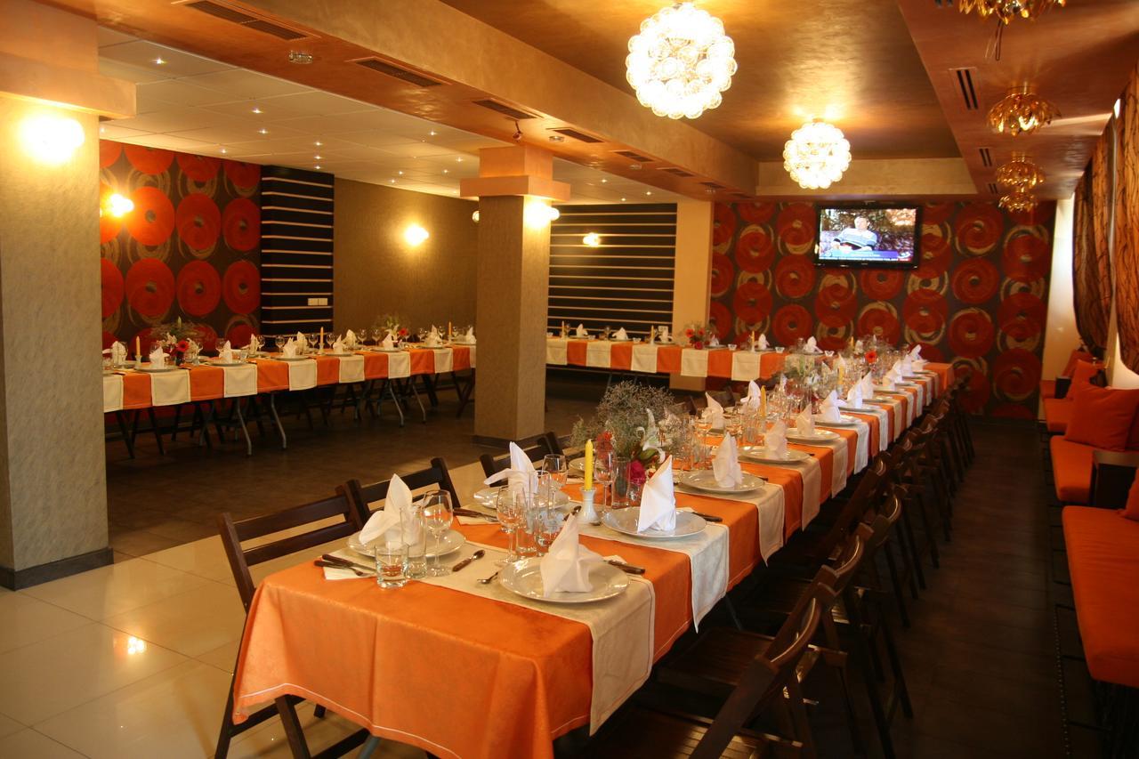 Hotel Kilometrul Zero Dragasani Extérieur photo