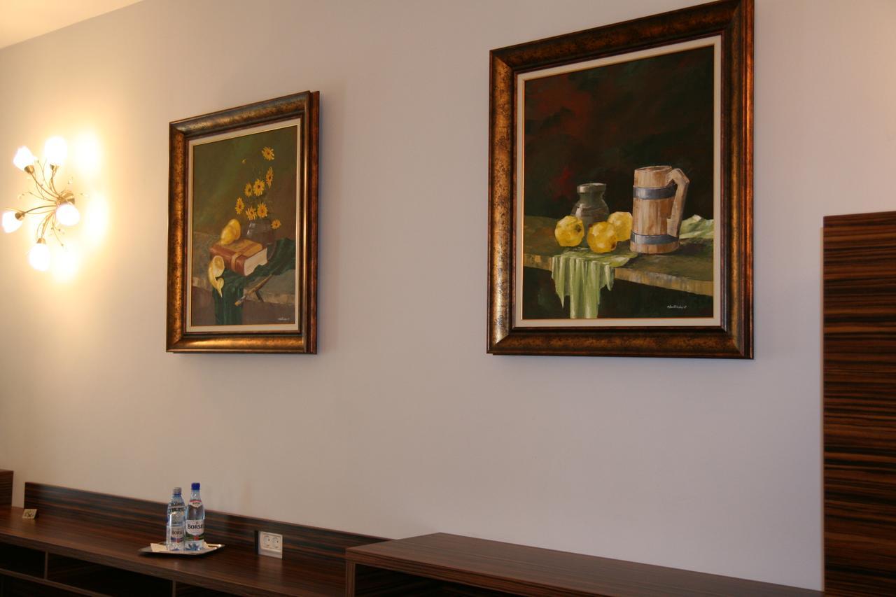 Hotel Kilometrul Zero Dragasani Extérieur photo